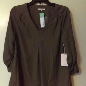 Stitch Fix Olive 41Hawthorn Rosa Tab Sleeve V-Neck